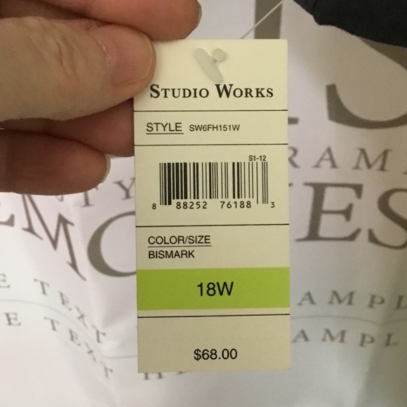 NWT~Studio Works~Gray~Size 18~Zip Front Jacket - Picture 5 of 9